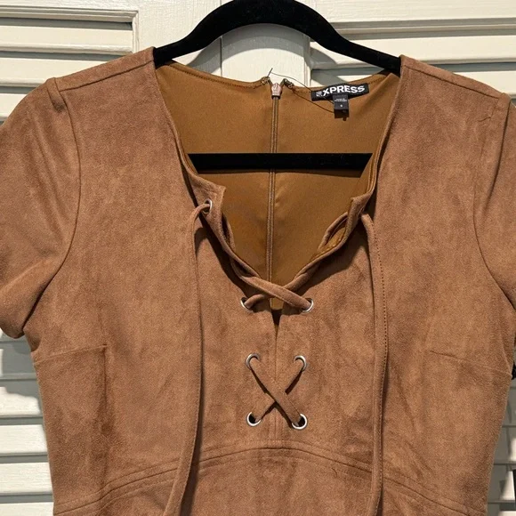 Express Women’s Brown Seude Mini Dress with tie up front size 6 - Picture 2 of 8